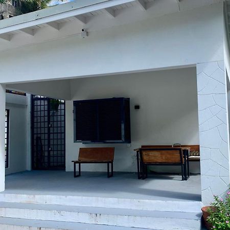 Hostel Gordon Town Kotch Kingston Exterior foto