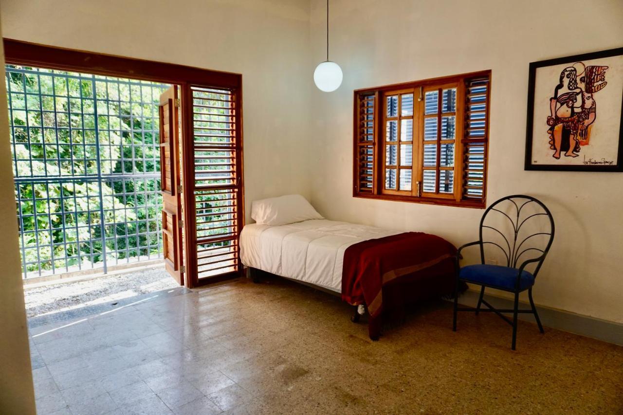 Hostel Gordon Town Kotch Kingston Exterior foto