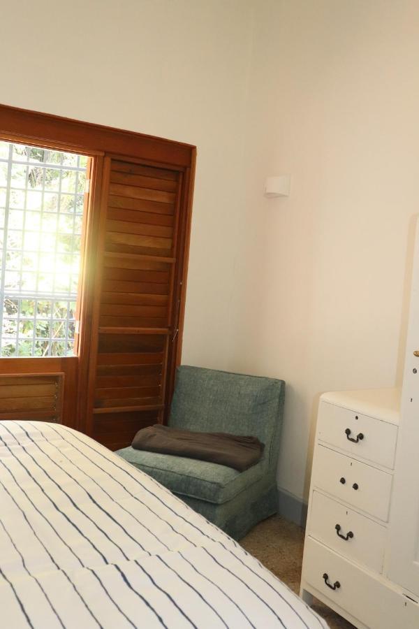 Hostel Gordon Town Kotch Kingston Exterior foto